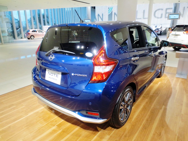 Nissan note все комплектации